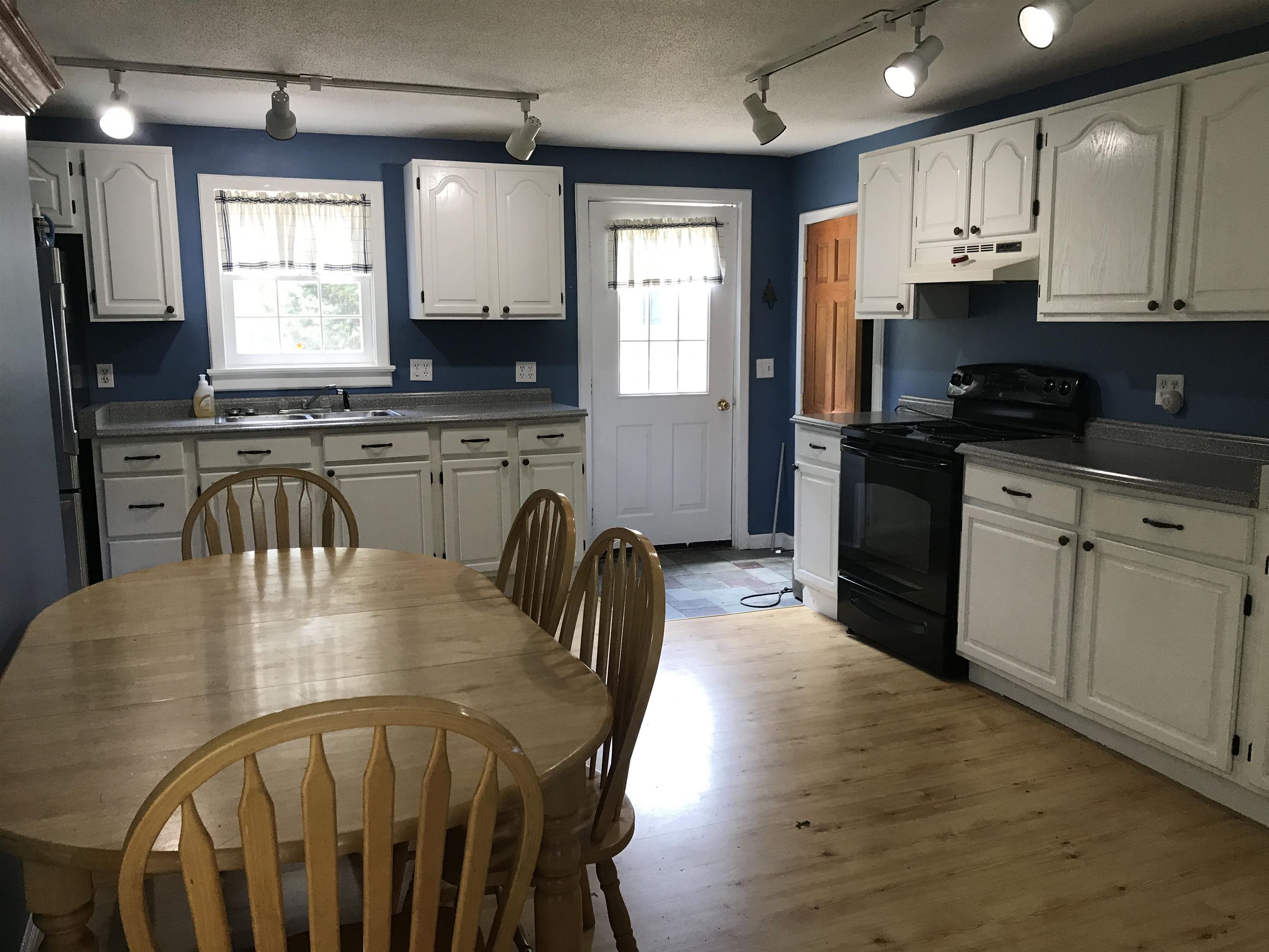 2415 York St Extension Poultney, VT 05764 - Photo 8 of 31 Gallery Image 8