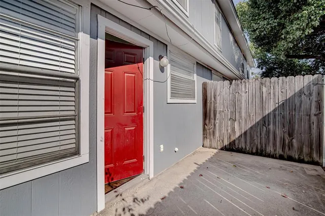 $1,095 | 1403 Courtney Place, Unit D, Cleburne, TX 76033