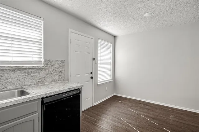 $1,095 | 1403 Courtney Place, Unit D, Cleburne, TX 76033