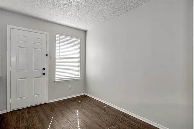 $1,095 | 1403 Courtney Place, Unit D, Cleburne, TX 76033