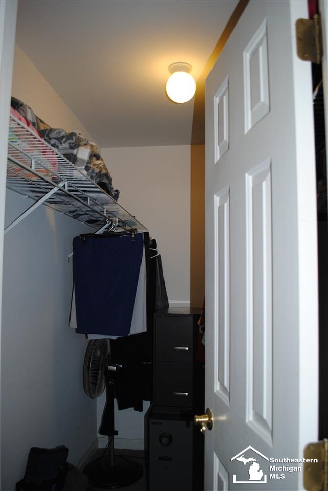 4410 Brest Road Newport, MI 48166 - Photo 22 of 42 31386171-21.JPG