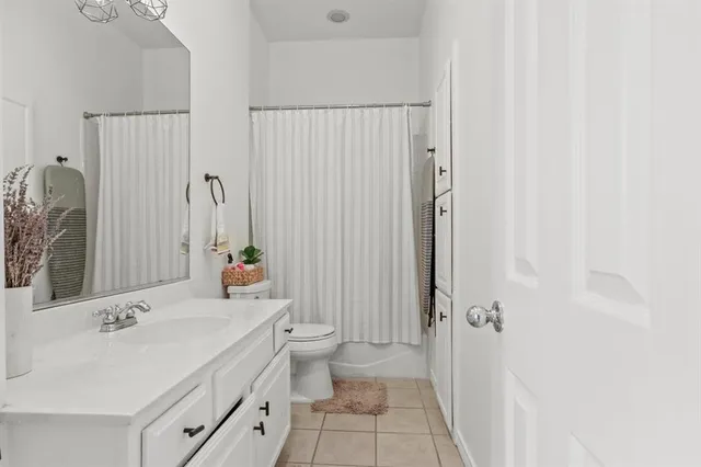 $2,600 | 4106 Newton Avenue, Unit 101, Dallas, TX 75219