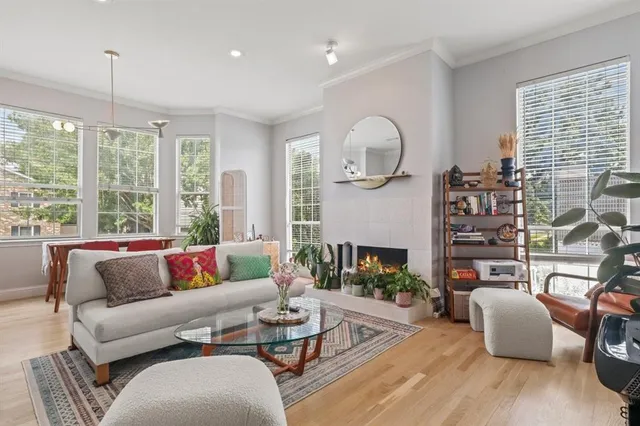 $2,600 | 4106 Newton Avenue, Unit 101, Dallas, TX 75219