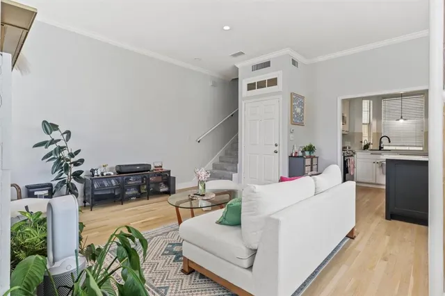 $2,600 | 4106 Newton Avenue, Unit 101, Dallas, TX 75219