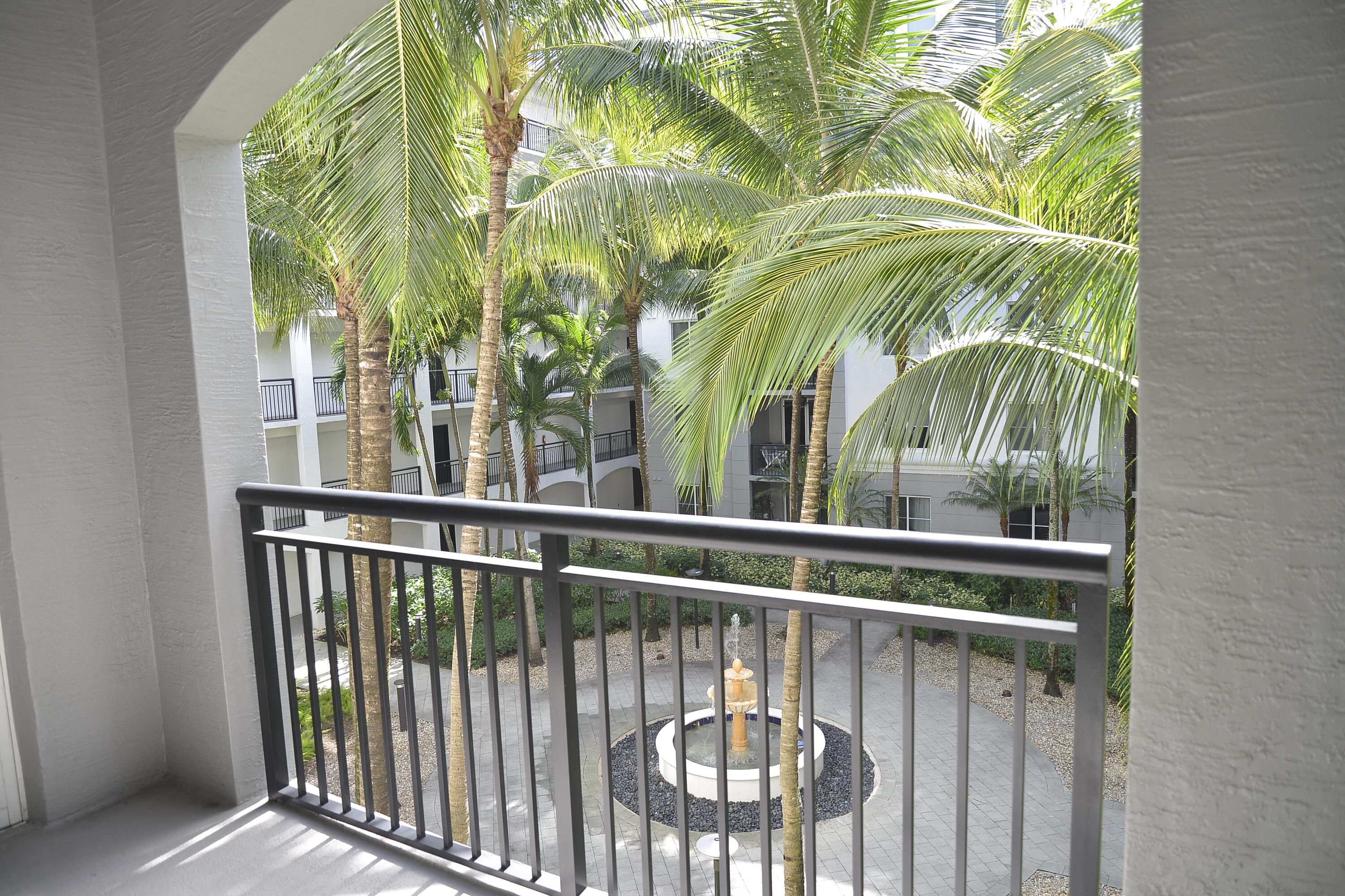 1660 Renaissance Commons Boulevard, Unit 2329 Boynton Beach, FL 33426 - Photo 16 of 34 _ROB0260