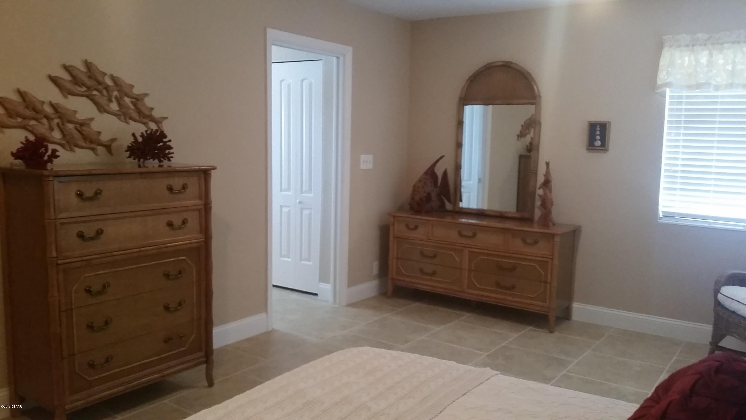 583 Robin Road Ormond Beach, FL 32176 - Photo 17 of 23 Master Bedroom