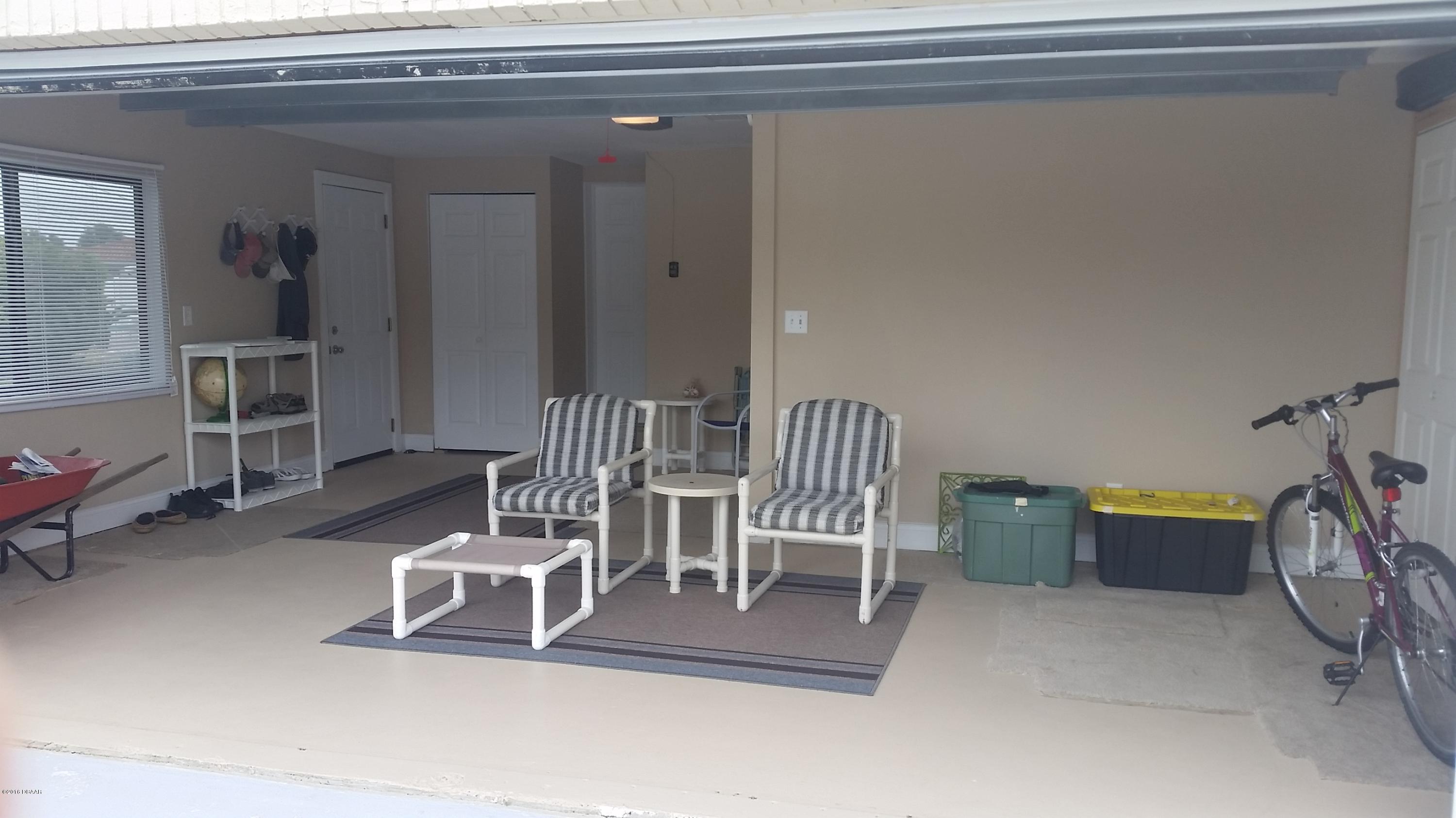 583 Robin Road Ormond Beach, FL 32176 - Photo 22 of 23 Garage