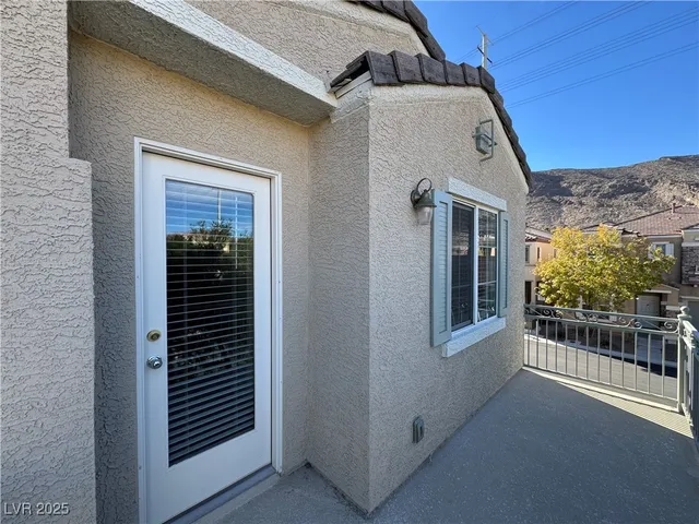 $1,995 | 10597 Danielson Avenue, Las Vegas, NV 89129