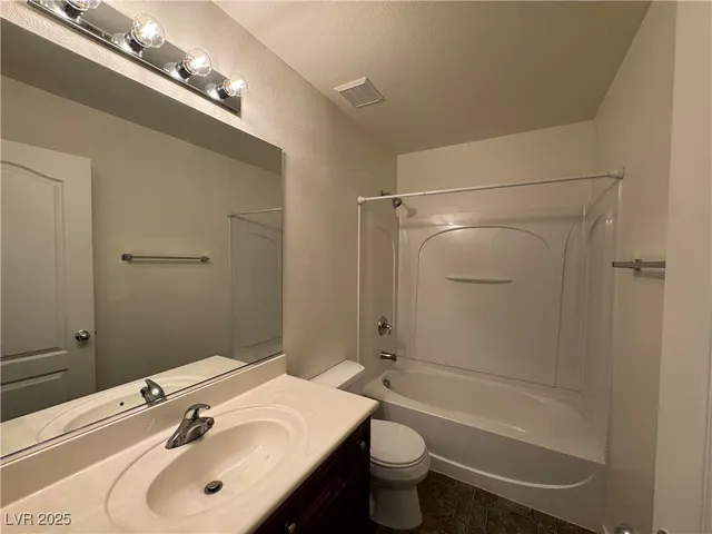 $1,995 | 10597 Danielson Avenue, Las Vegas, NV 89129