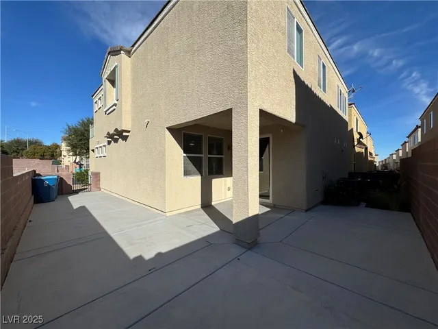$1,995 | 10597 Danielson Avenue, Las Vegas, NV 89129