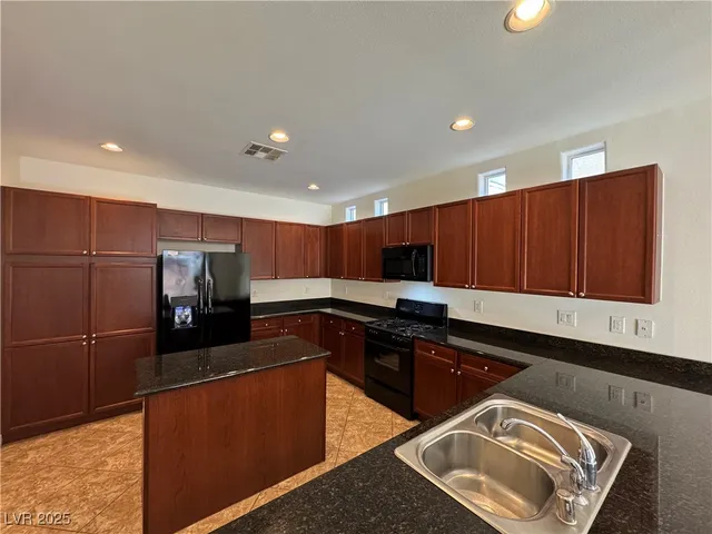 $1,995 | 10597 Danielson Avenue, Las Vegas, NV 89129