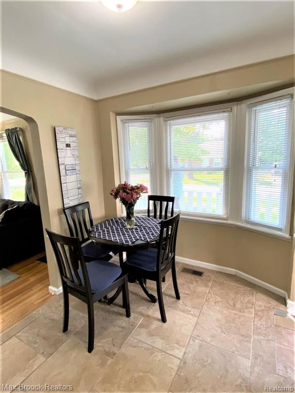 2056 Princeton Road Berkley, MI 48072 - Photo 5 of 27