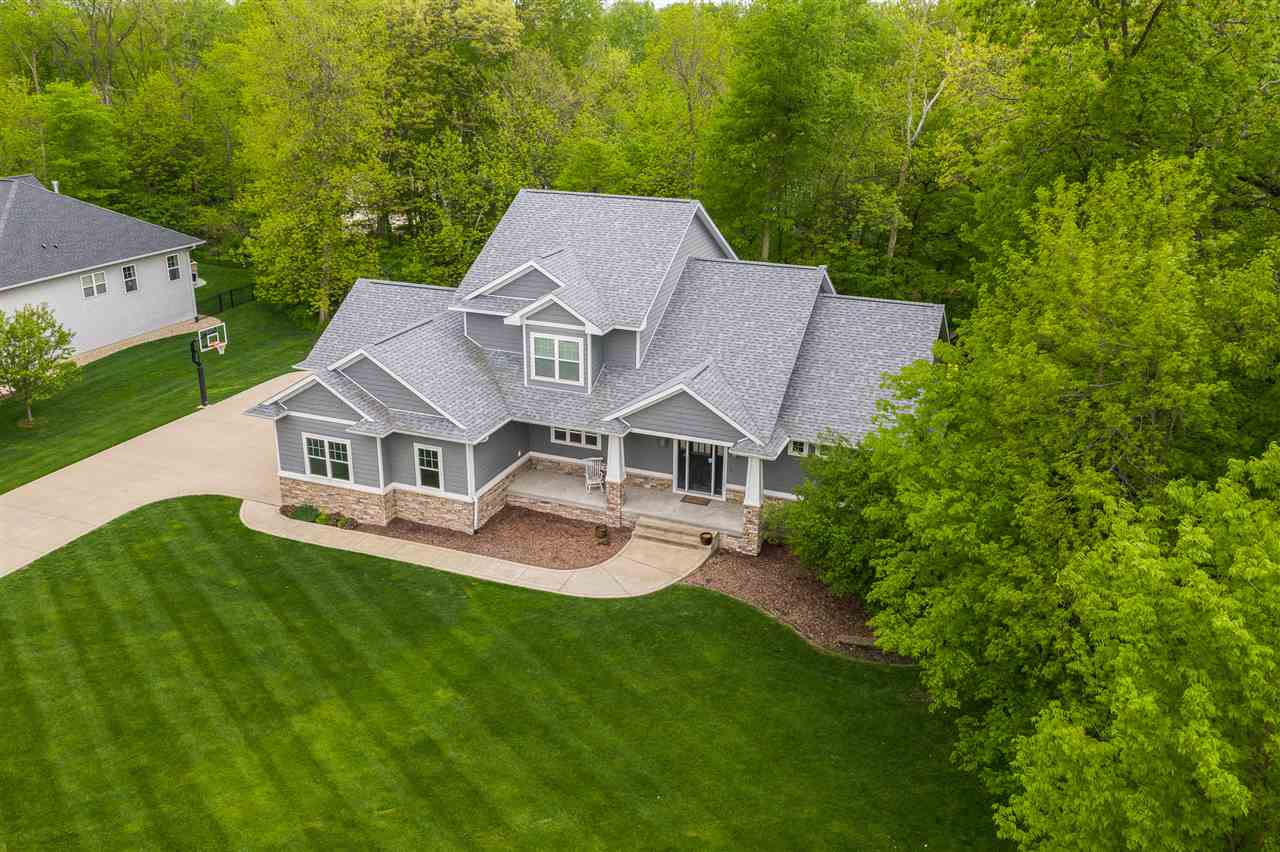 1670 Maple Street Robins, IA 52328 - Photo 1 of 50 Gallery Image 1