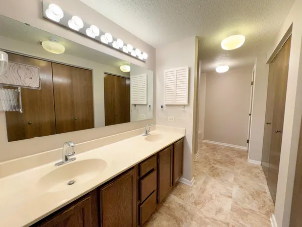 $143,000 | 200 Willow Court, Unit 2A, Fergus Falls, MN 56537