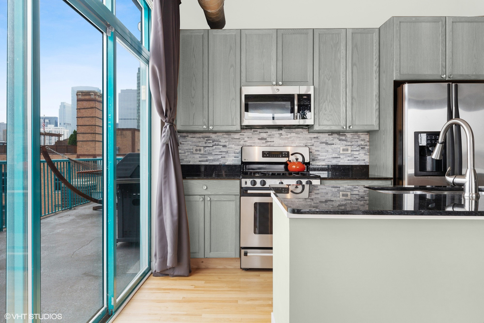 920 West Madison Street, Unit 901W Chicago, IL 60607 - Photo 9 of 24