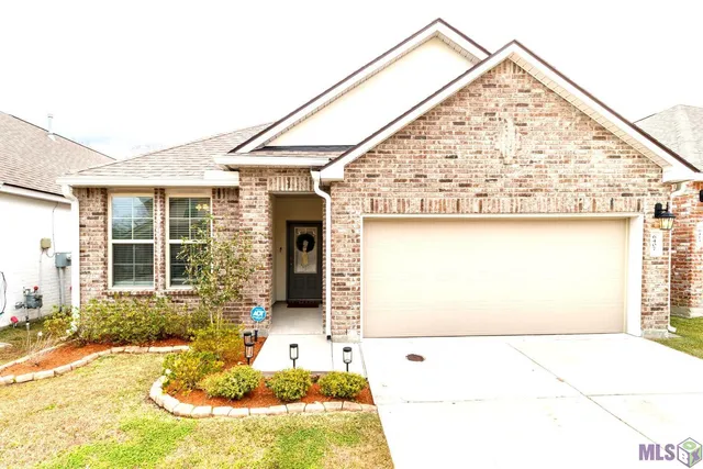 $315,000 | 6407 Tiger Pointe Dr., St. George, LA 70817