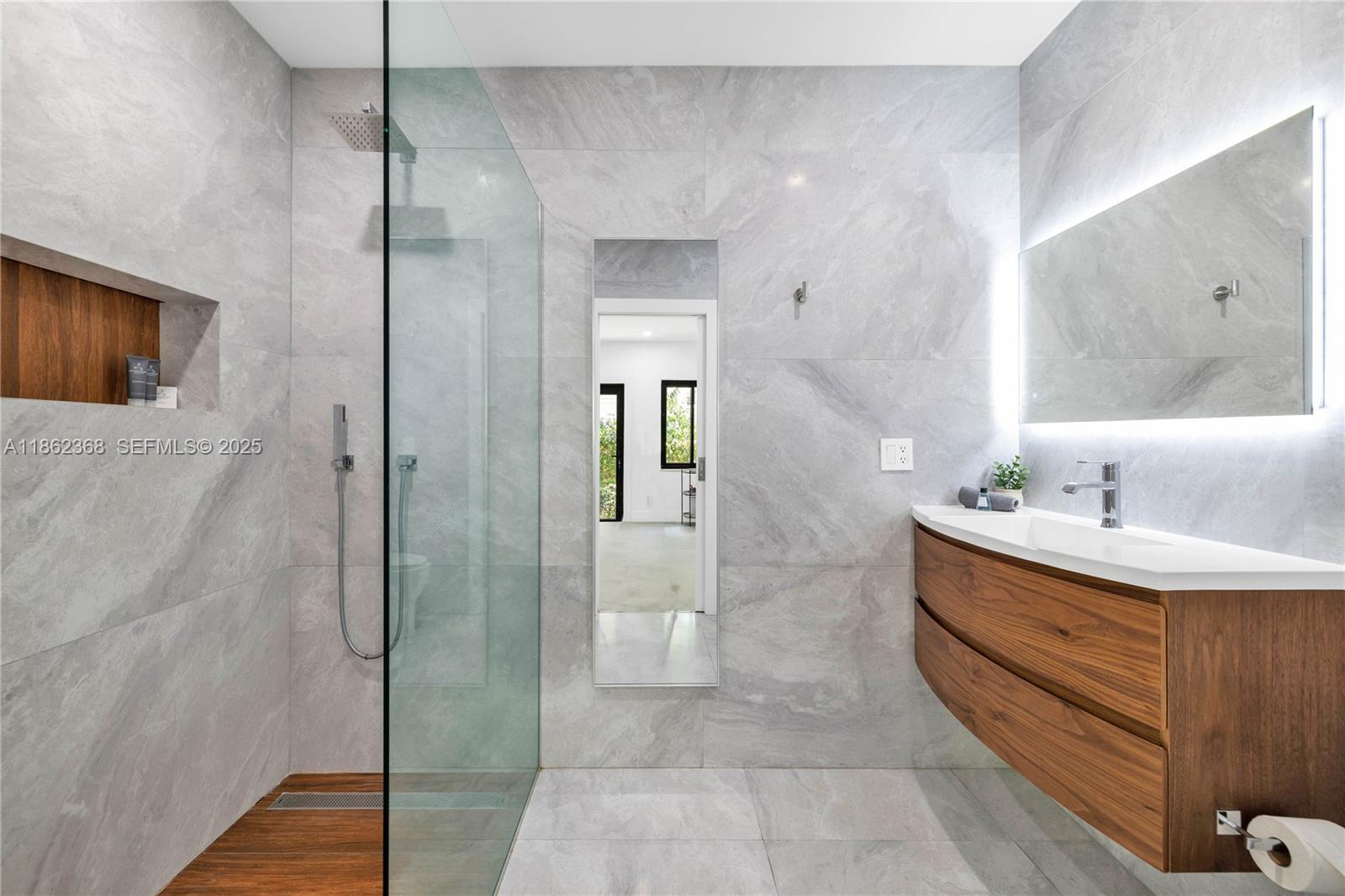 341 Southwest 21st Road Miami, FL 33129 - Photo 19 of 36