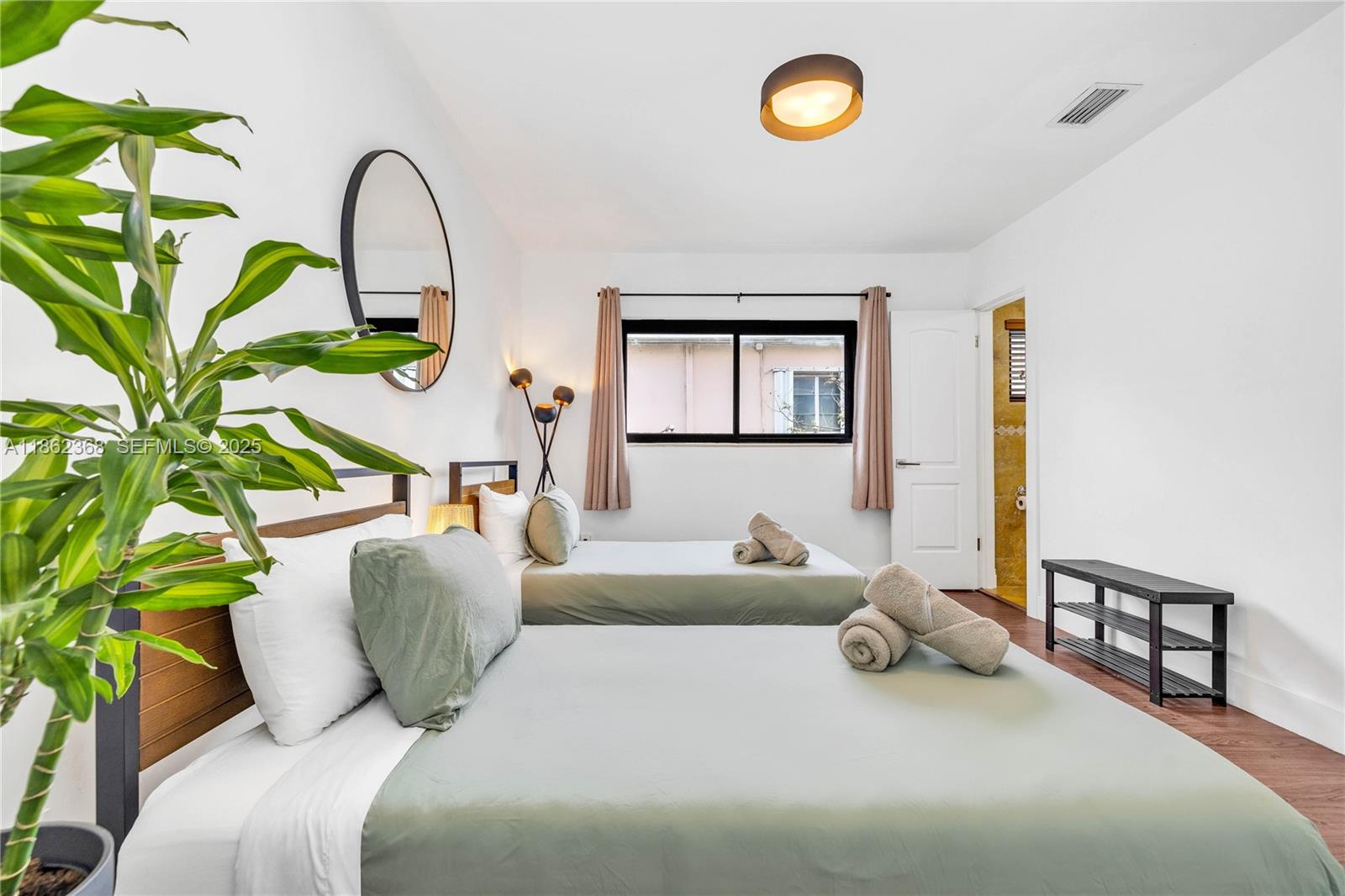 341 Southwest 21st Road Miami, FL 33129 - Photo 20 of 36