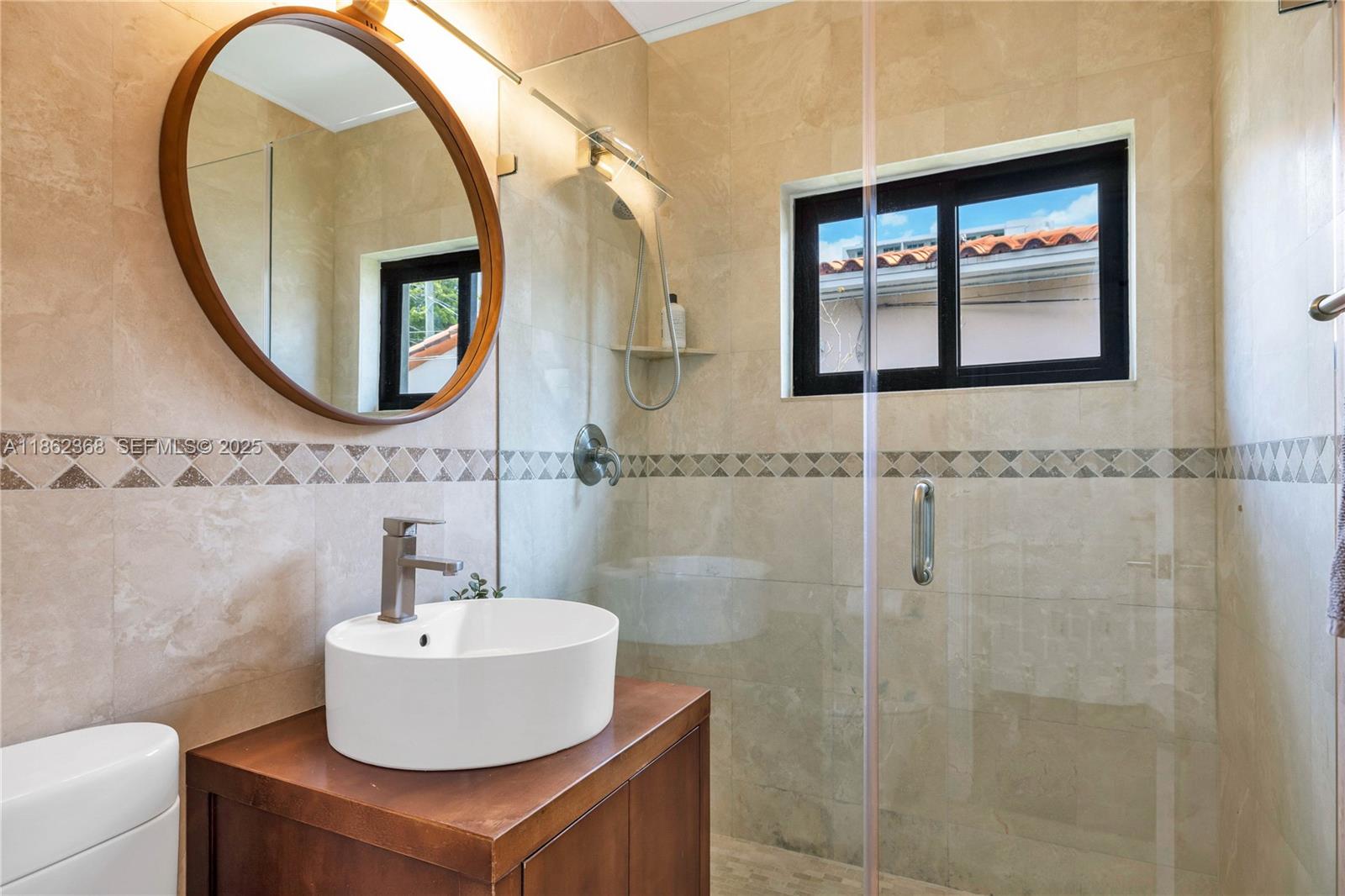 341 Southwest 21st Road Miami, FL 33129 - Photo 21 of 36