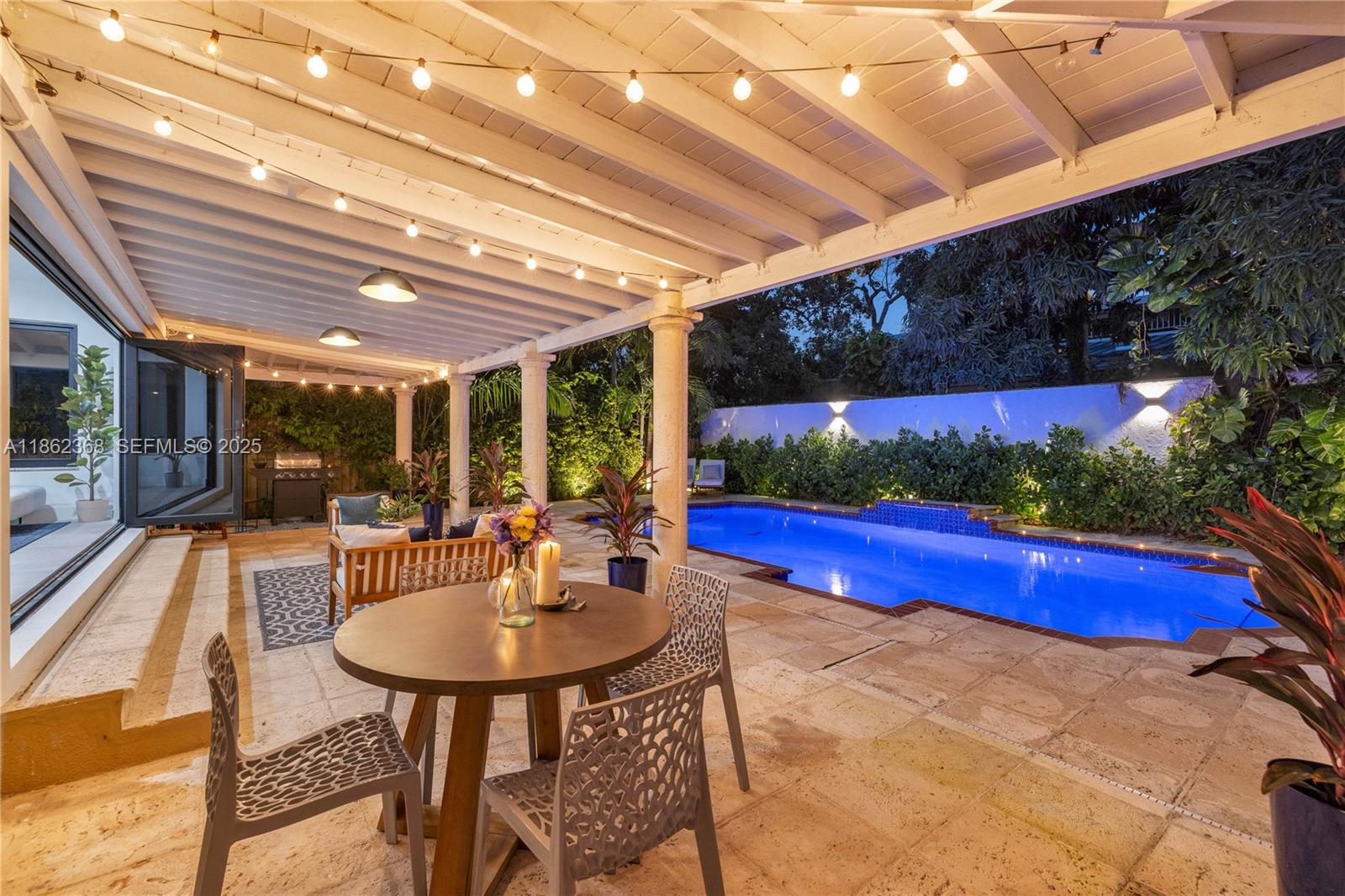 341 Southwest 21st Road Miami, FL 33129 - Photo 29 of 36