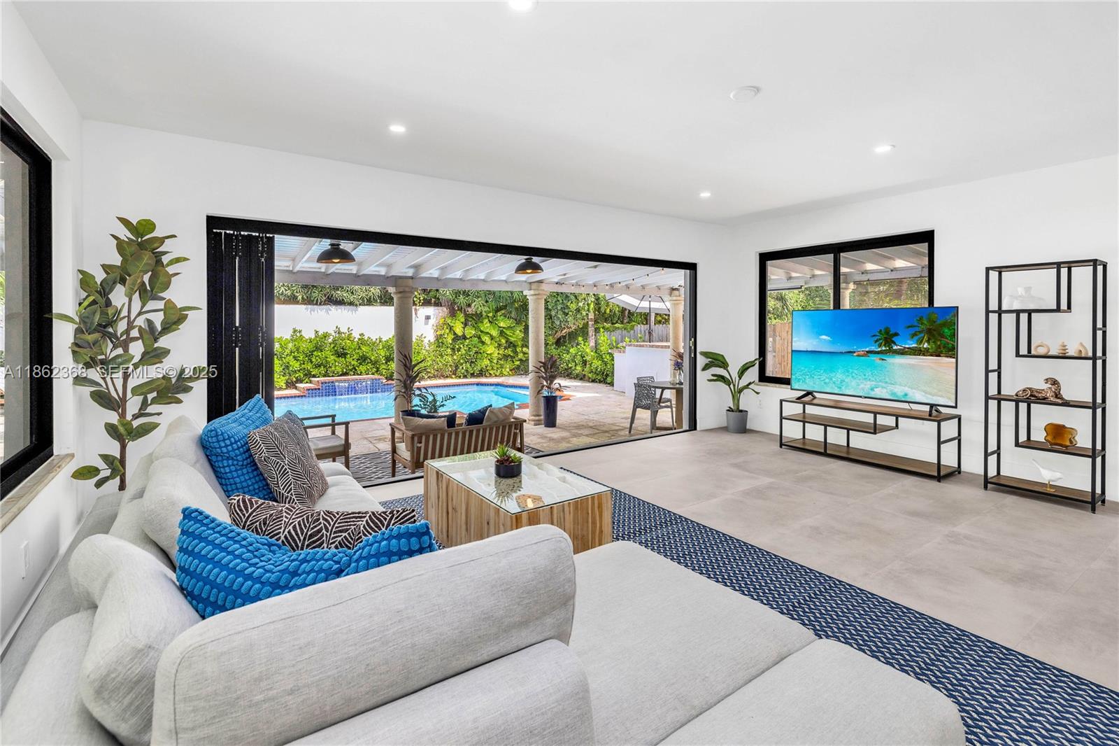 341 Southwest 21st Road Miami, FL 33129 - Photo 10 of 36