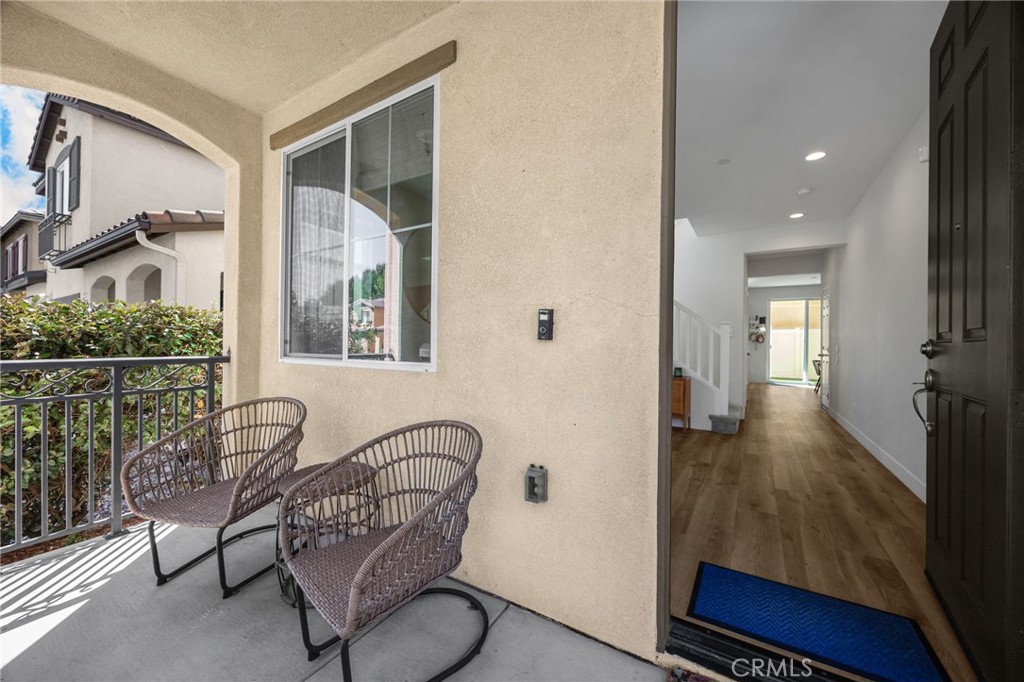 10964 Knoxville Way Riverside, CA 92503 - Photo 2 of 24