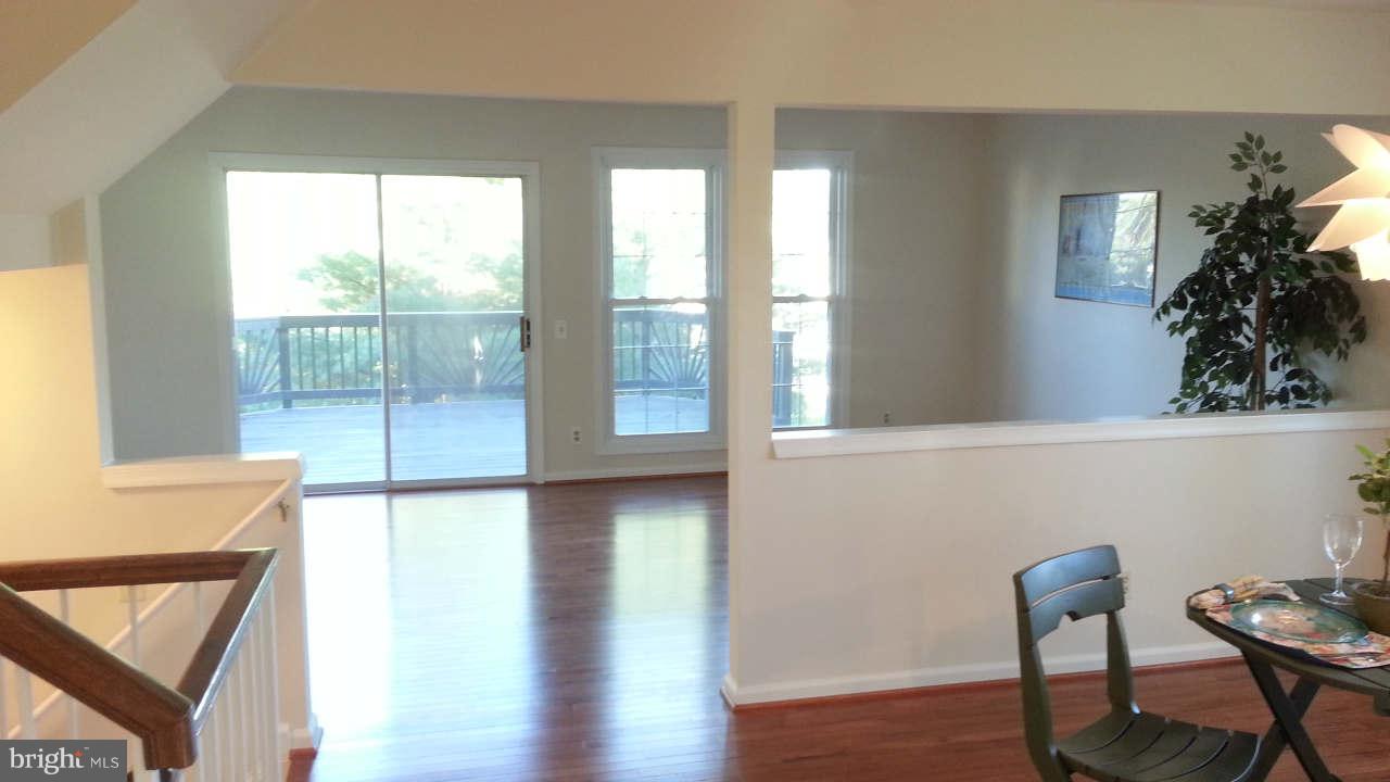 200 Harrogate Road Fredericksburg, VA 22406 - Photo 7 of 22 Living Room
