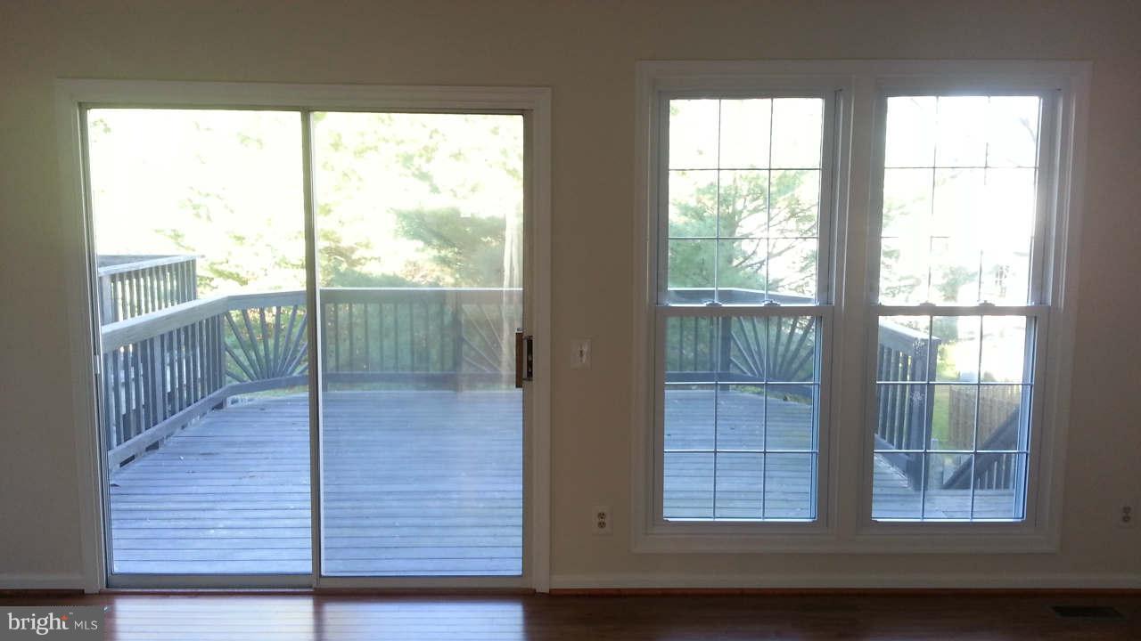 200 Harrogate Road Fredericksburg, VA 22406 - Photo 9 of 22 Living Room