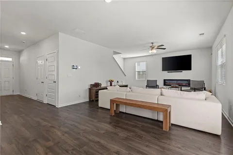 $400,000 | 1241 Richmond Court Southeast, Atlanta, GA 30354