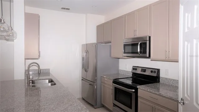 $2,050 | 6466 Cava Alta Drive, Unit 101, Orlando, FL 32835