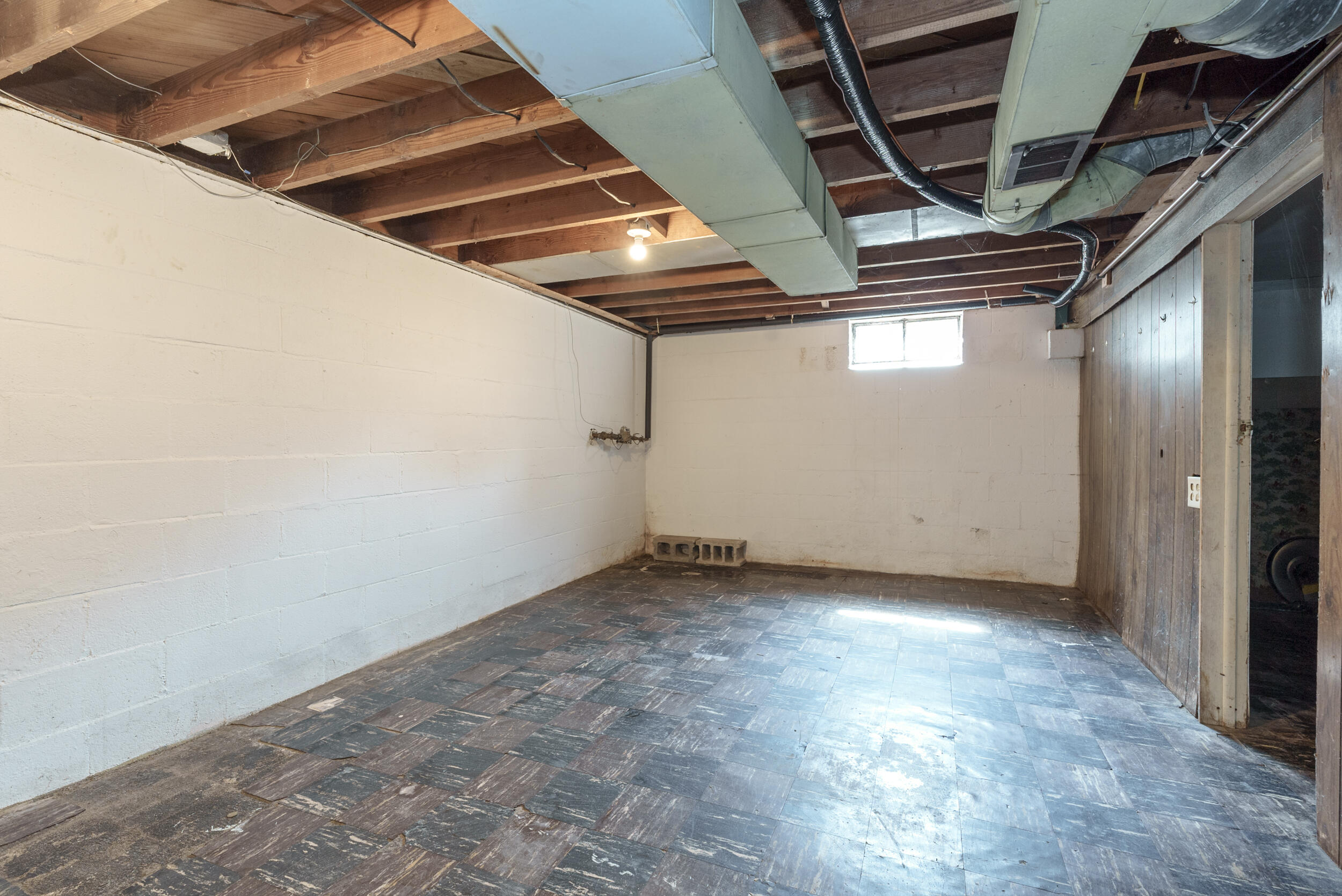 10032 Portage Road Portage, MI 49002 - Photo 28 of 41 Portage_Rd_10032_Portage_49002-27