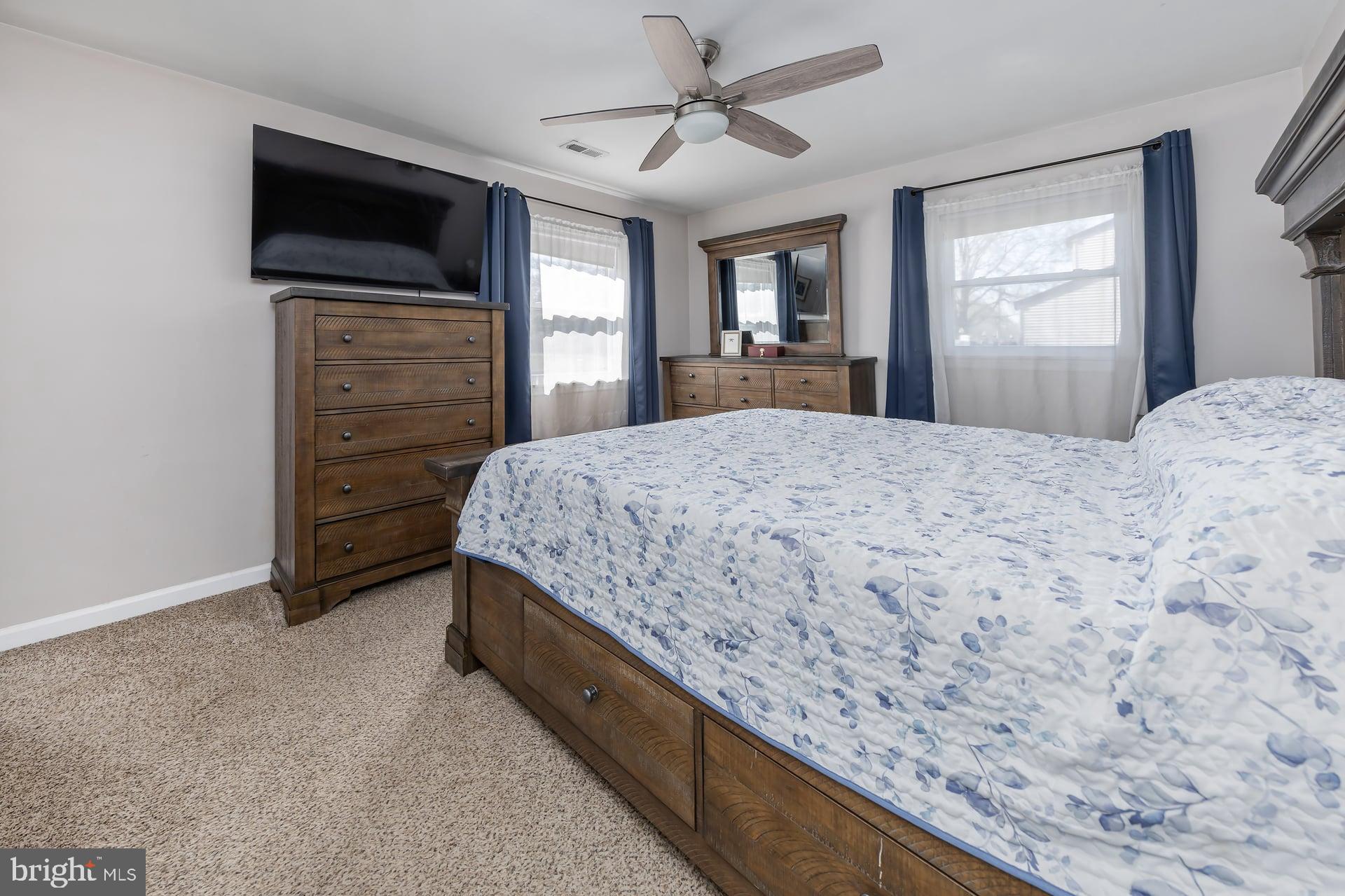 427 Birch Drive Mickleton, NJ 08056 - Photo 12 of 26 Primary bedroom