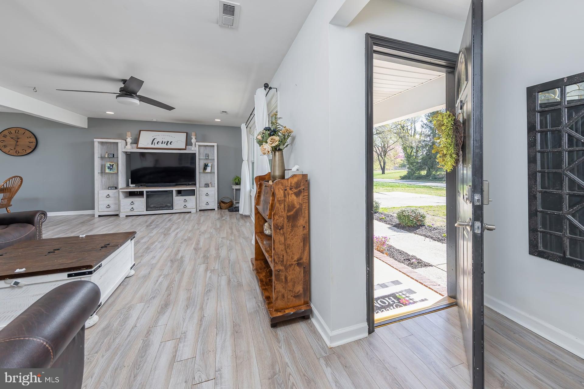 427 Birch Drive Mickleton, NJ 08056 - Photo 3 of 26 Easy Care Vinyl flooring!