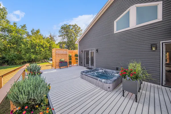 $629,900 | 7914 Stony Lake Road, Jackson, MI 49201