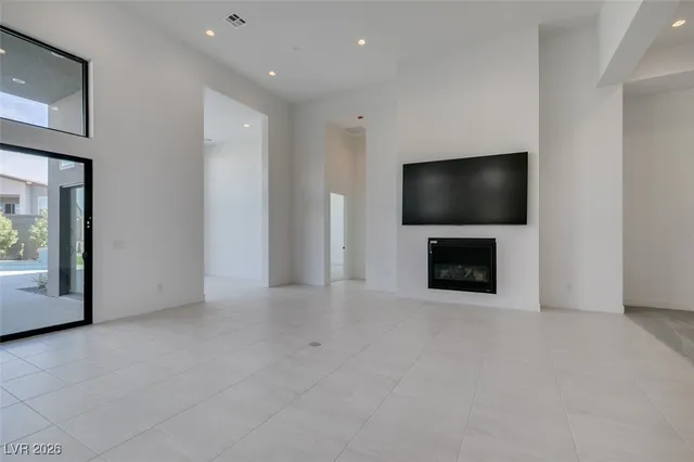 $12,000 | 10710 Agate Clfs Avenue, Las Vegas, NV 89135