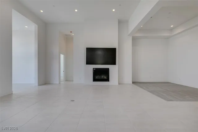 $12,000 | 10710 Agate Clfs Avenue, Las Vegas, NV 89135