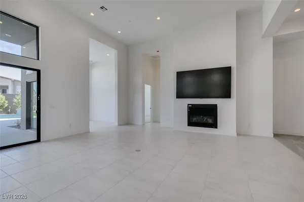 $12,000 | 10710 Agate Clfs Avenue, Las Vegas, NV 89135