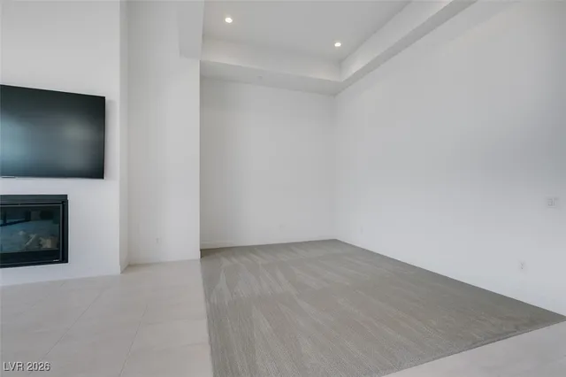 $12,000 | 10710 Agate Clfs Avenue, Las Vegas, NV 89135