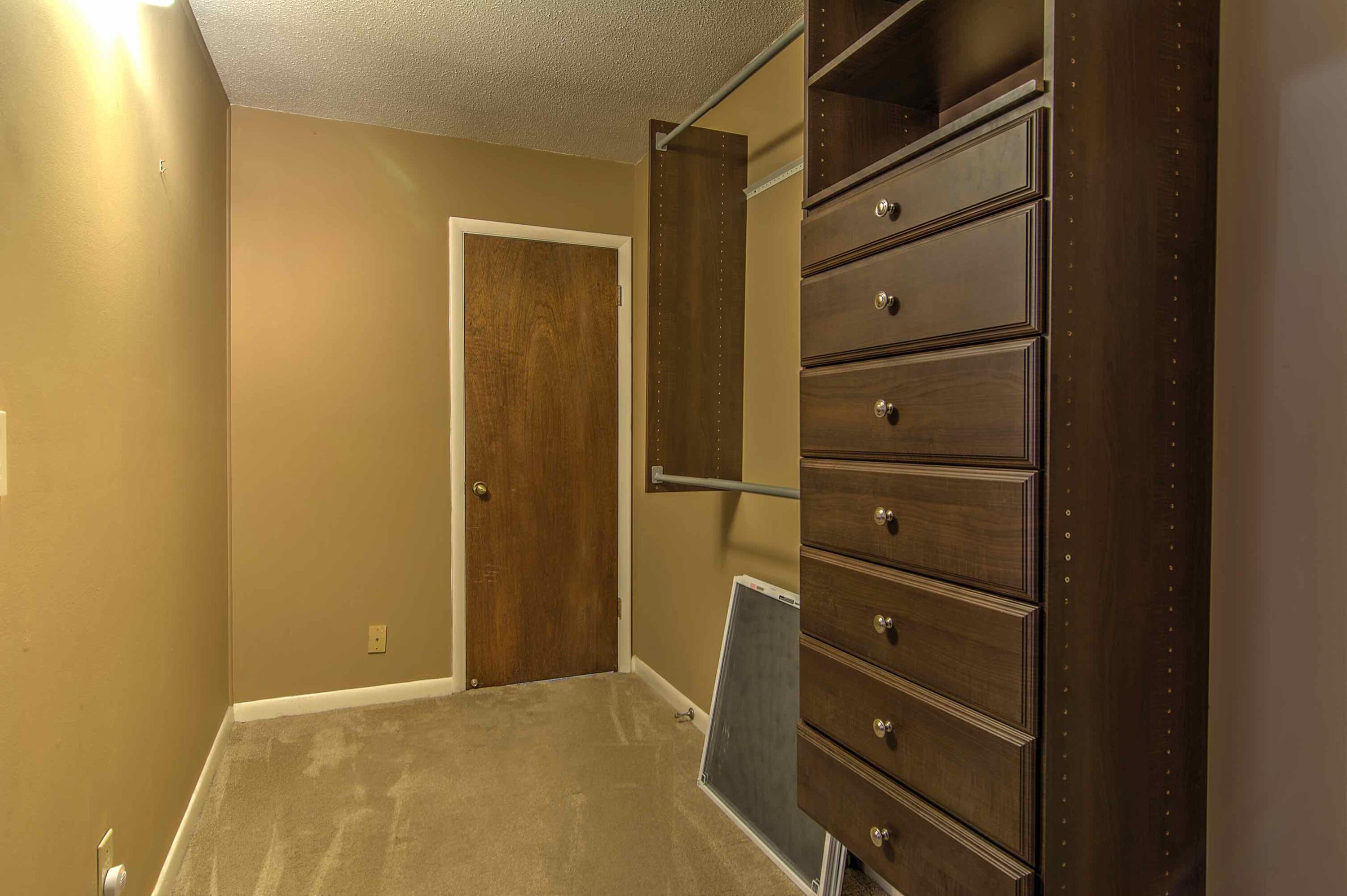 453 Cherokee Road Scottsboro, AL 35769 - Photo 37 of 44 037