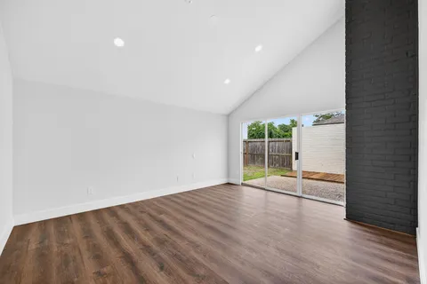 $419,000 | 2218 Ashford Hollow Lane, Houston, TX 77077