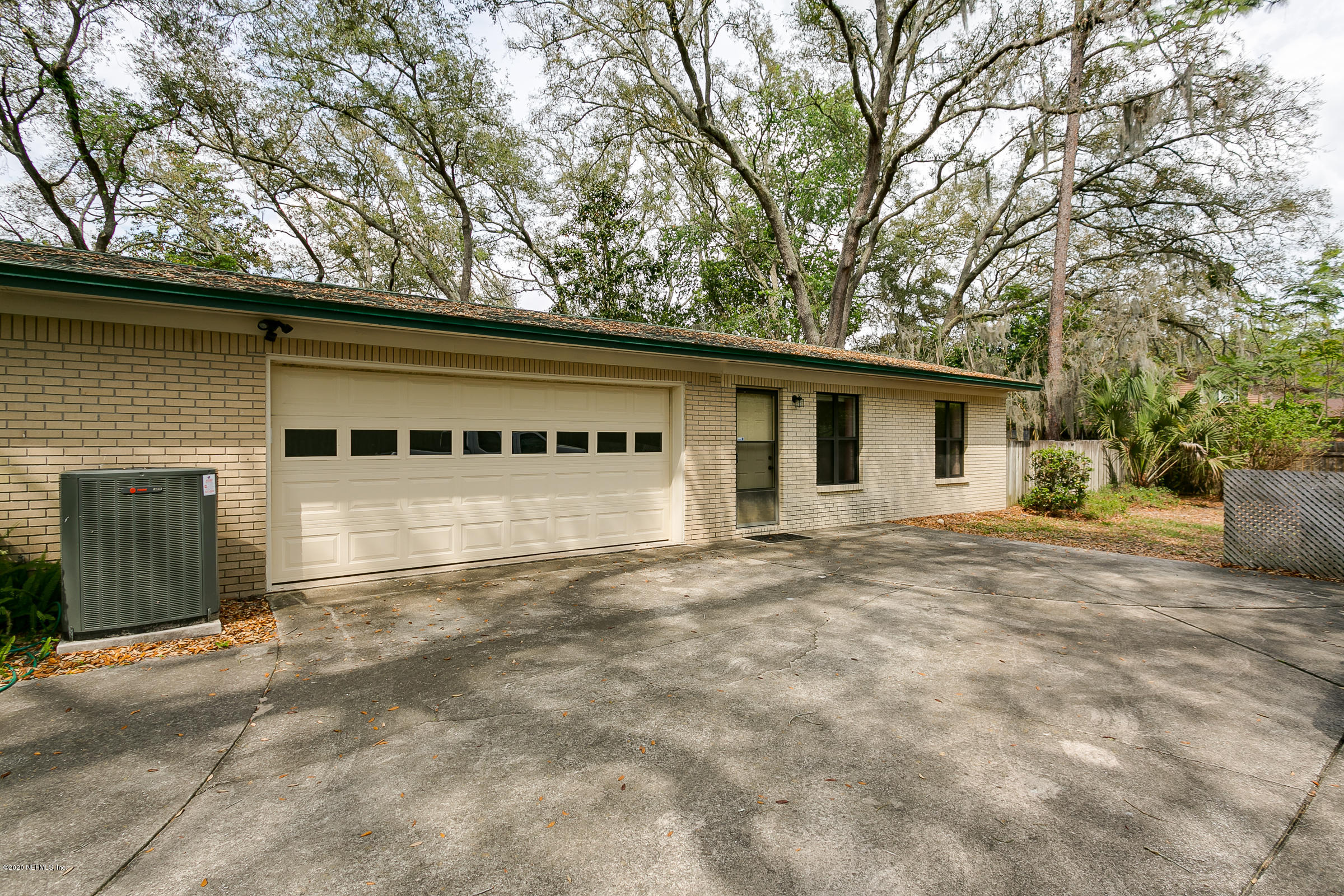 3315 Sequoia Road Orange Park, FL 32073 - Photo 3 of 42 Garage Entry/In-Law Suite