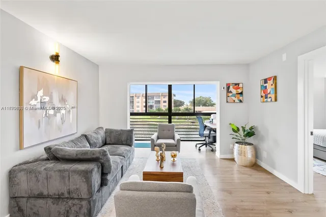 $193,000 | 10444 Northwest 30th Court, Unit 202, Sunrise, FL 33322