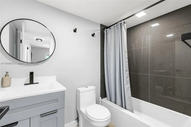 $193,000 | 10444 Northwest 30th Court, Unit 202, Sunrise, FL 33322