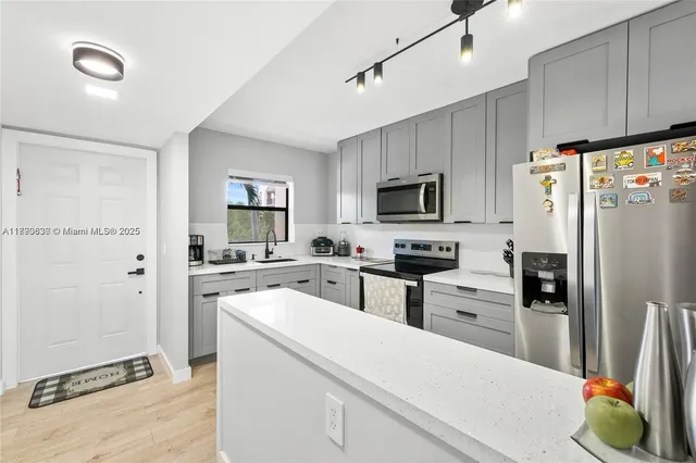 $193,000 | 10444 Northwest 30th Court, Unit 202, Sunrise, FL 33322