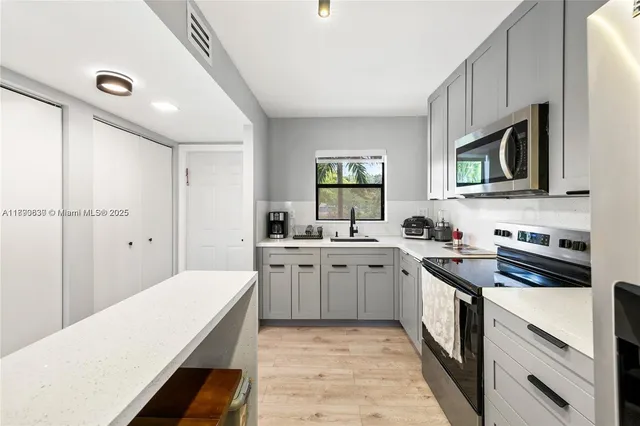 $193,000 | 10444 Northwest 30th Court, Unit 202, Sunrise, FL 33322