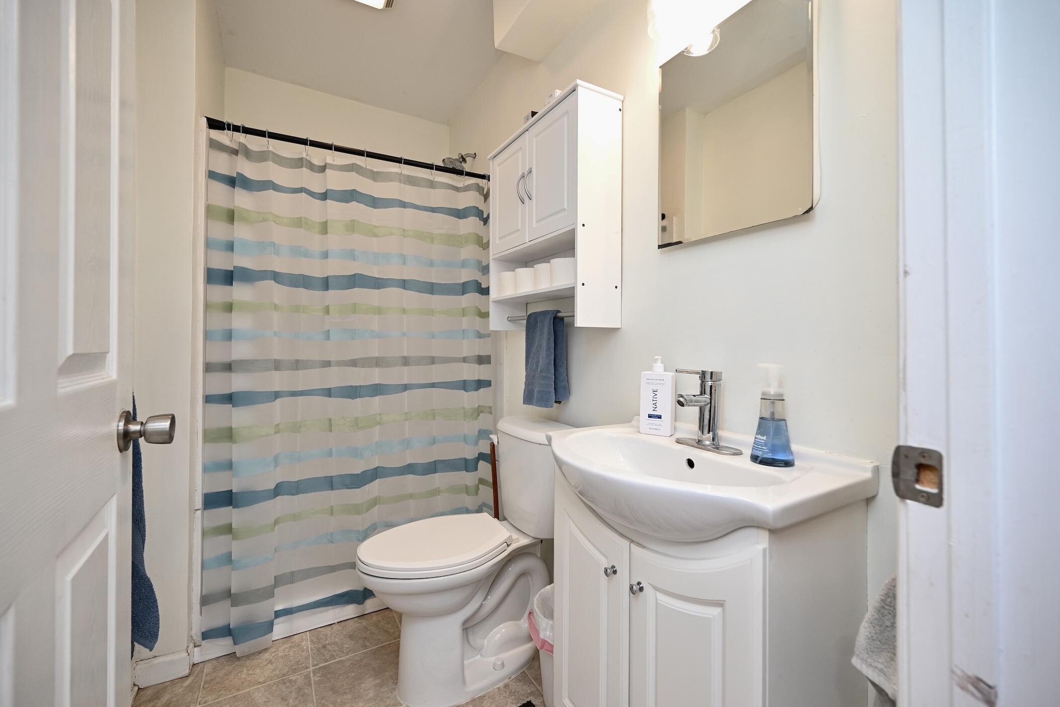 226 Market Street Winona, MN 55987 - Photo 13 of 29 12 MF Bathroom