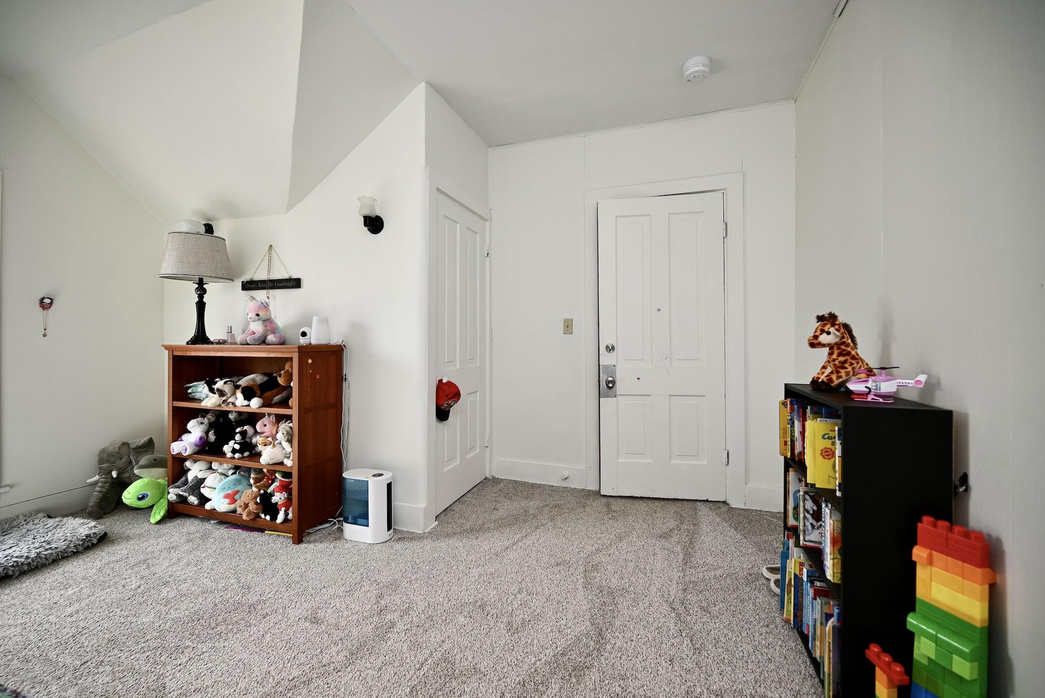 226 Market Street Winona, MN 55987 - Photo 23 of 29 20 UL Bedroom Five II