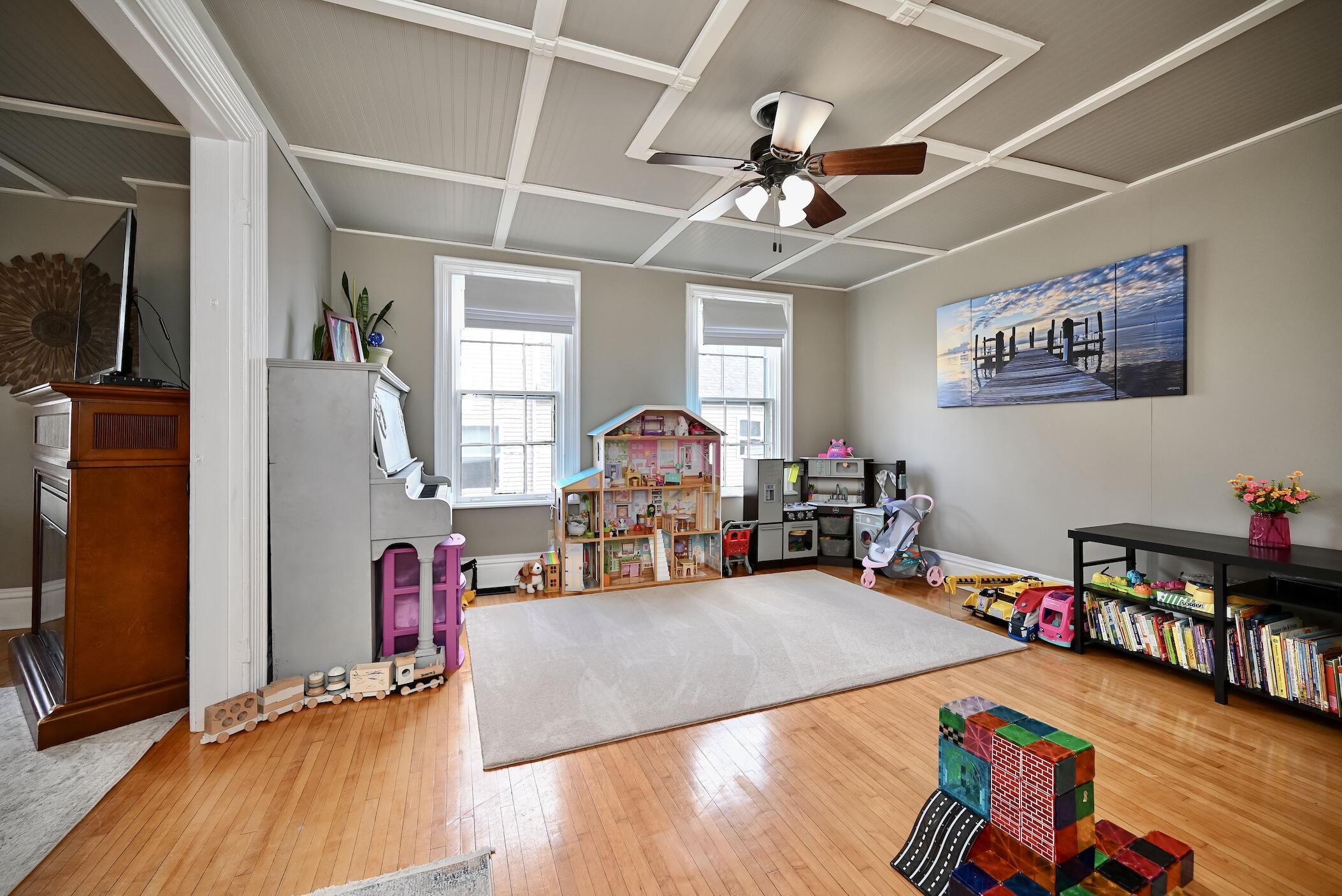 226 Market Street Winona, MN 55987 - Photo 7 of 29 6 Dining Room I