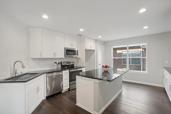 $3,100 | 10417 Burgundy Drive, Frisco, TX 75035