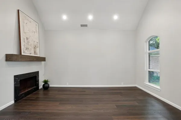 $3,100 | 10417 Burgundy Drive, Frisco, TX 75035